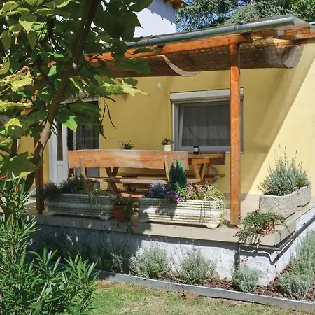 Casa vacanze Two-bedroom Holiday In